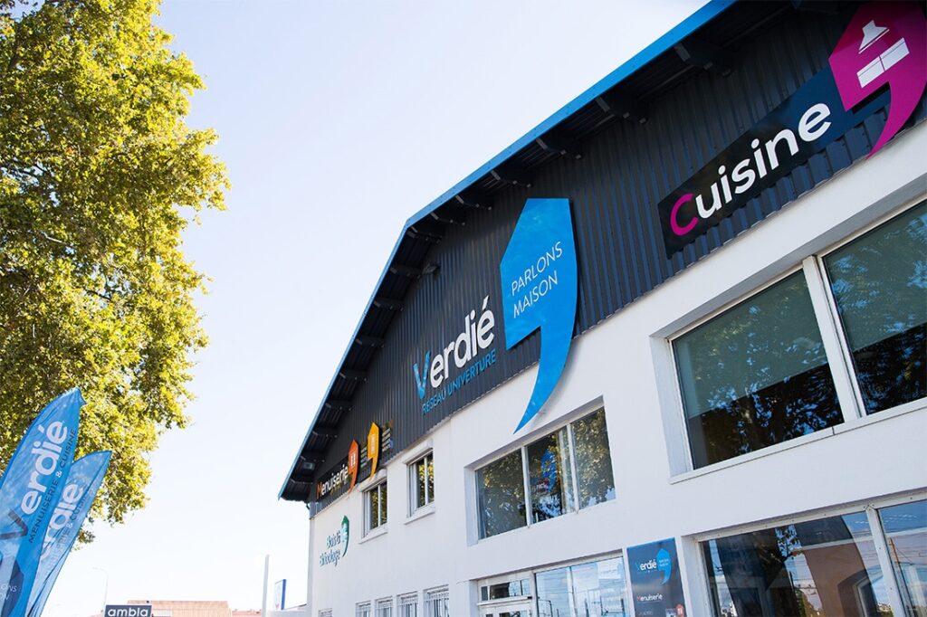 Magasin Verdié à Perpignan, menuiserie et cuisine